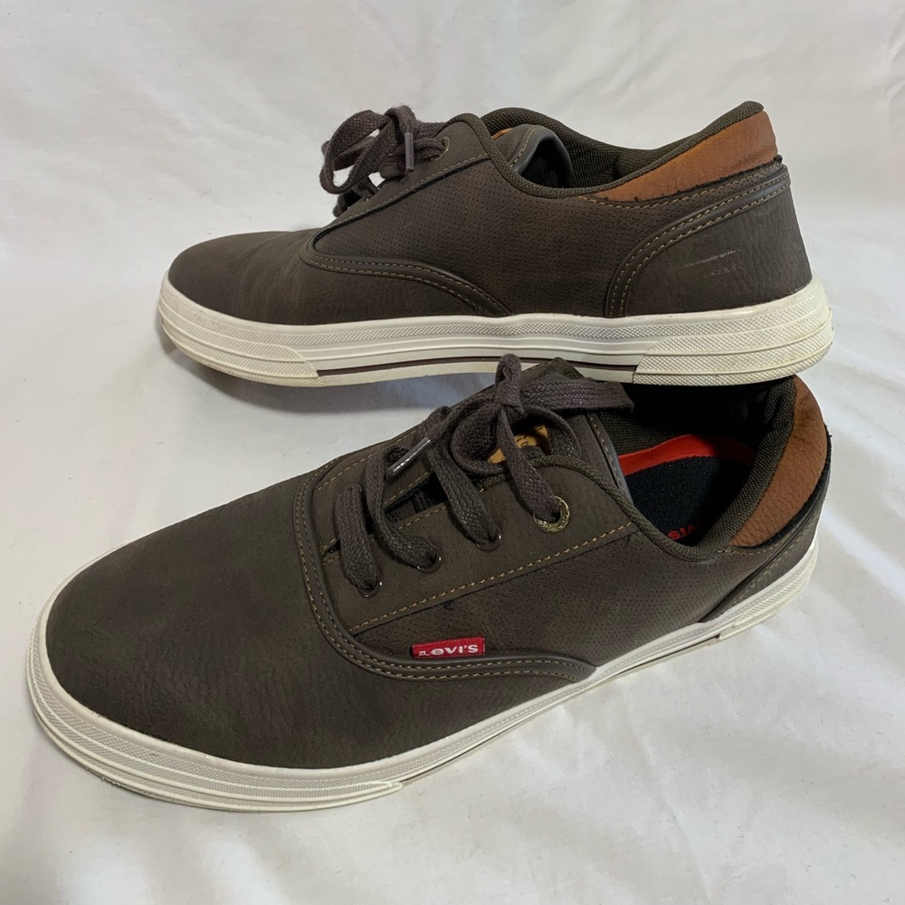 Mens Levi’s casual shoe